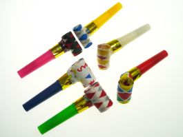 Party horn (33cm) Price is for 48 pcs