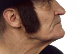 sideburns Abraham black