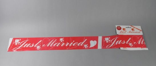 Party tape just married 6m on card